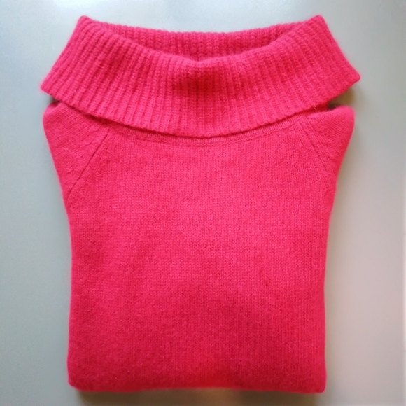 PETITE women's turtle neck long sleeve sweater - Picture 6 of 6